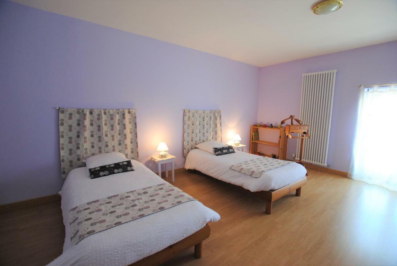 La Janenquelle Bed & Breakfast Sarry  Ngoại thất bức ảnh